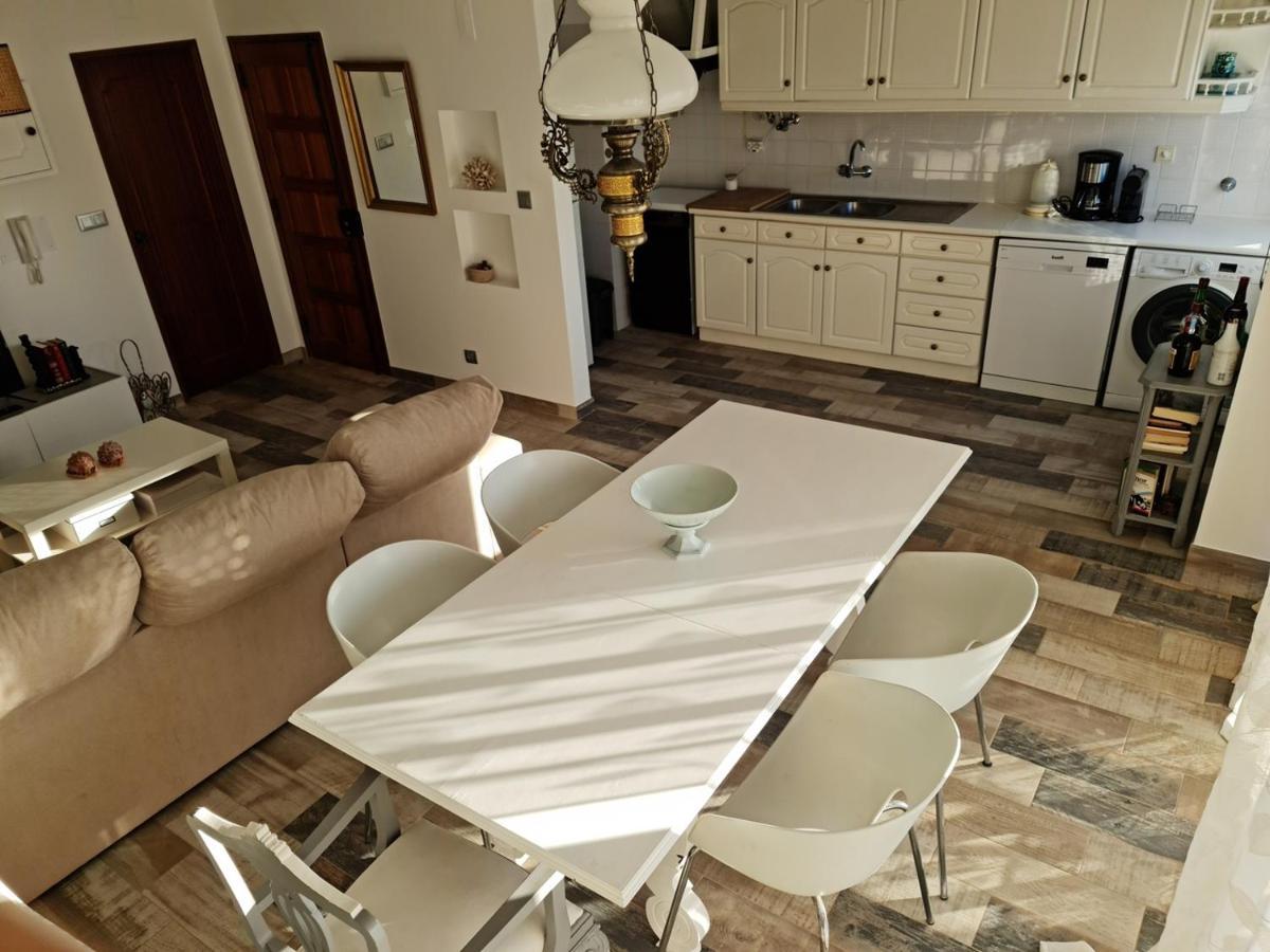 شقة إيريسييرا  في Sunset Surf House With Sea View المظهر الخارجي الصورة